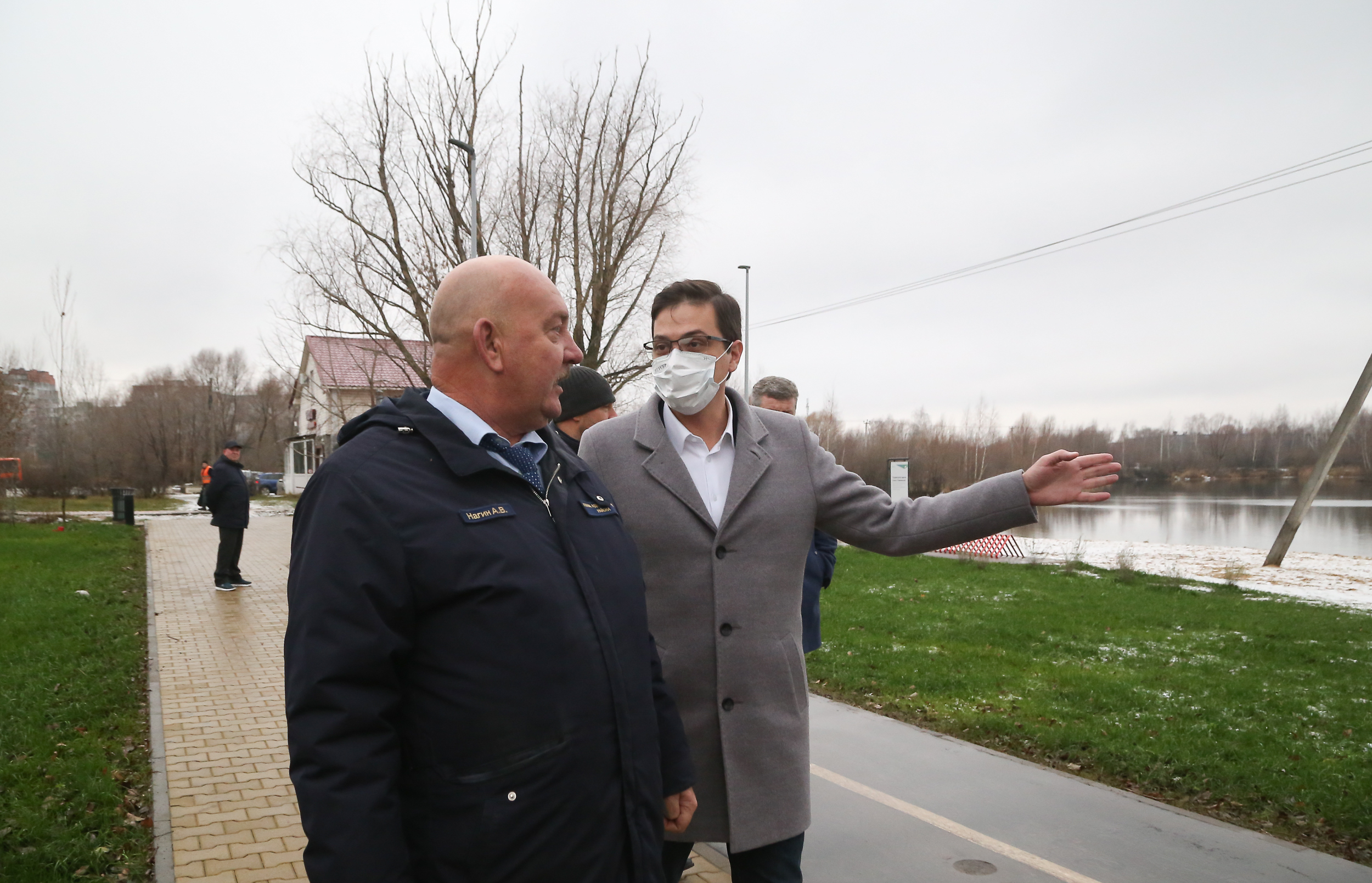 Благоустроенная территория протяжённостью полтора километра появилась вдоль  озера на улице Пермякова в Автозаводском районе - Официальный сайт  администрации города Нижнего Новгорода