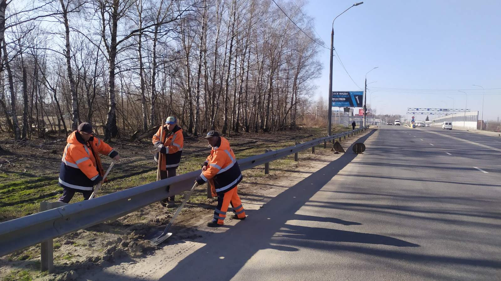 В Нижнем Новгороде в рамках месячника по благоустройству ведется  комплексная уборка улично-дорожной сети с применением поливомоечных машин -  Официальный сайт администрации города Нижнего Новгорода