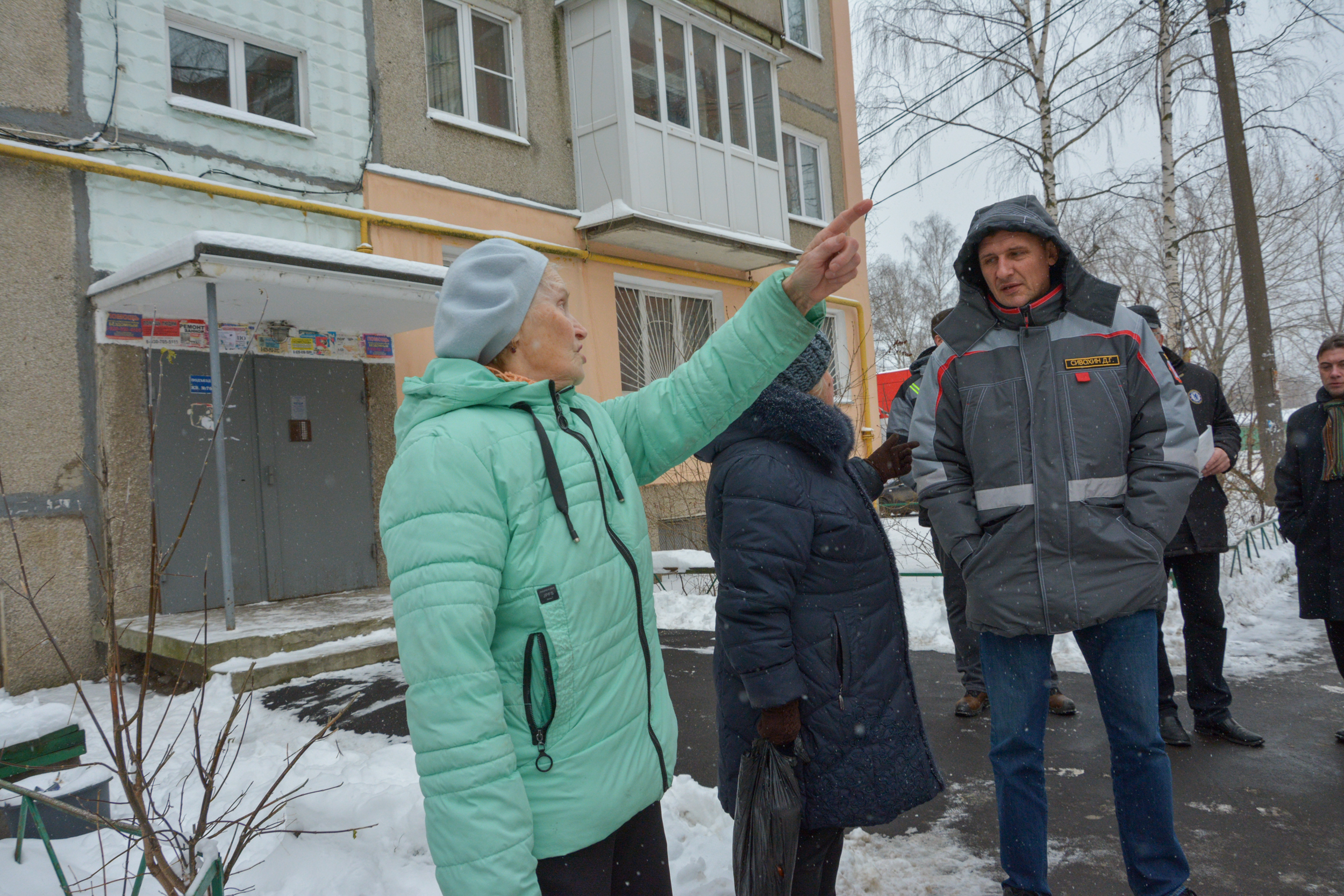 Новости про нижнем новгороде. Снежный Нижний. Работа управляющих компаний фото. Реновация Нижний Новгород реабилитационный центр. Снегопад в Нижнем Новгороде.