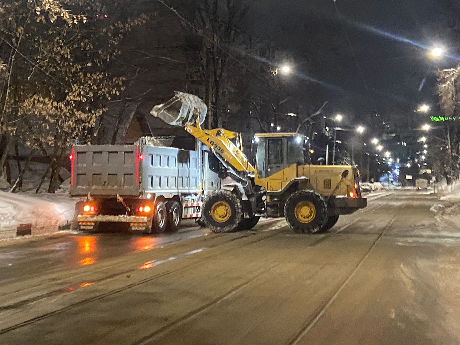 Более 60 тысяч кубометров снега вывезли с дорог Нижнего Новгорода за  прошедшие выходные - Официальный сайт администрации города Нижнего Новгорода