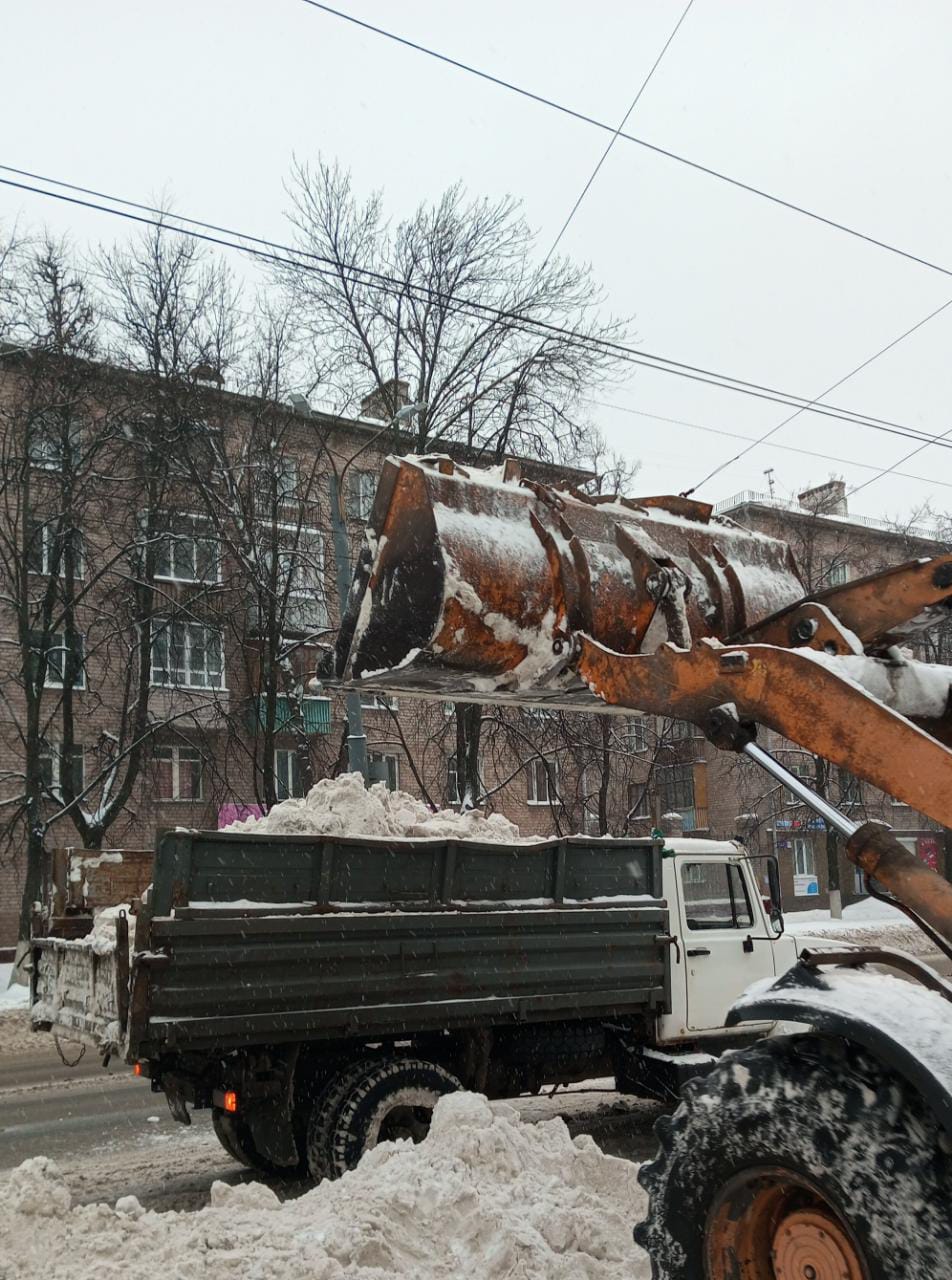 Почти пять тысяч самосвалов снега вывезли с улиц города после снегопада,  прошедшего в Нижнем Новгороде в выходные - Официальный сайт администрации  города Нижнего Новгорода