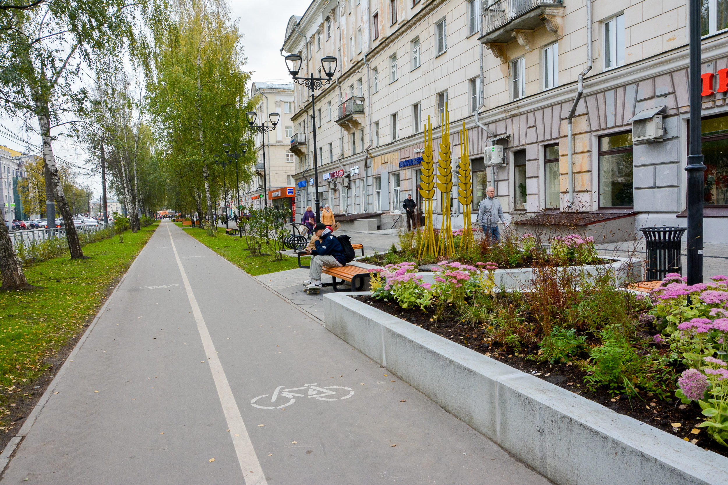 Нижегородская 20. Сквер на улице Коминтерна Нижний Новгород. Благоустройство города. Благоустройство улицы. Благоустроенная территория.