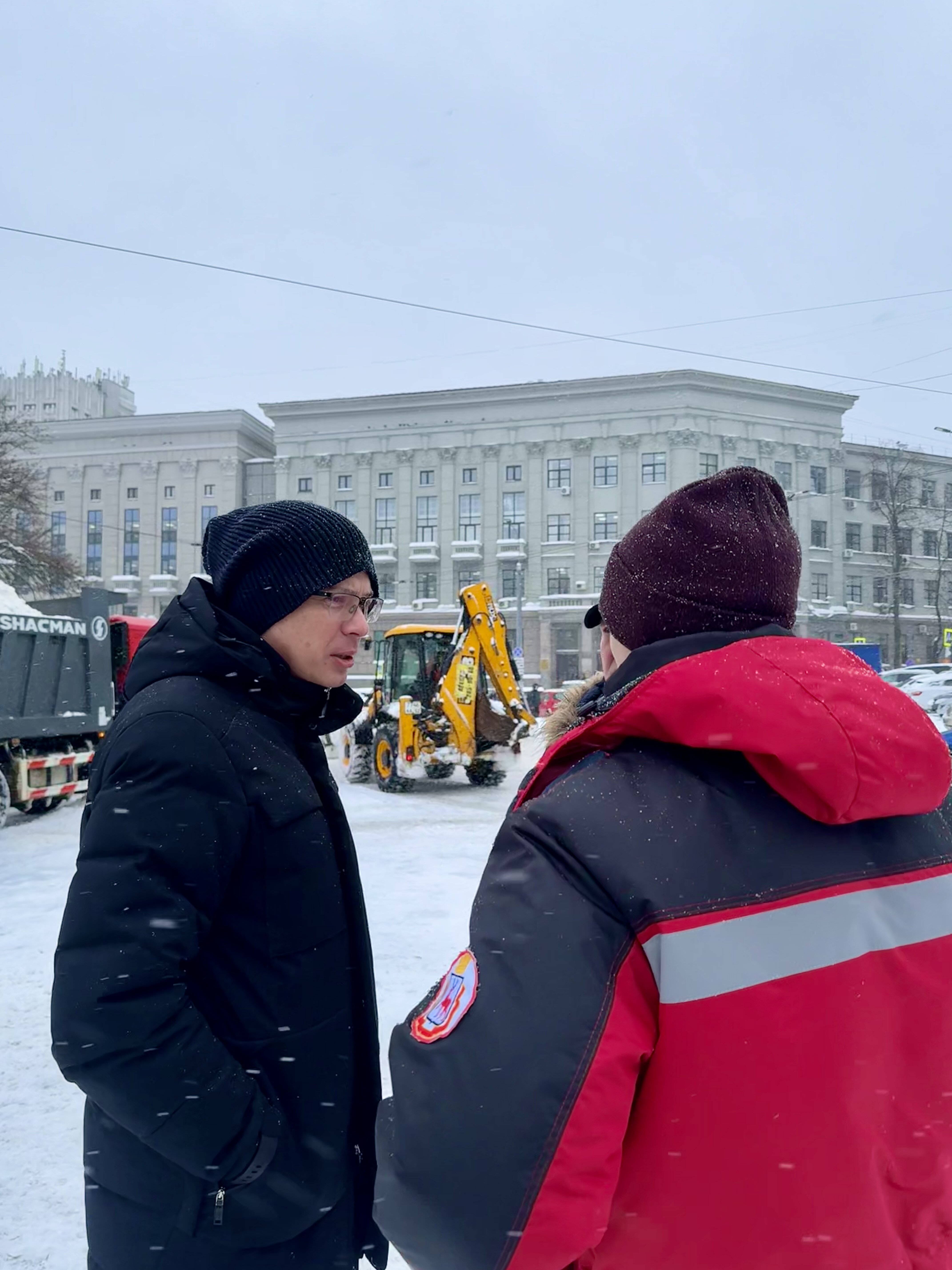 Глава Нижнего Новгорода Юрий Шалабаев проинспектировал уборку города во  время затяжного снегопада - Официальный сайт администрации города Нижнего  Новгорода